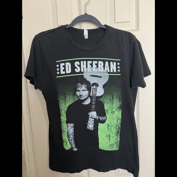 2 Ed Sheeran Shirts Men’s Small - Picture 1 of 9